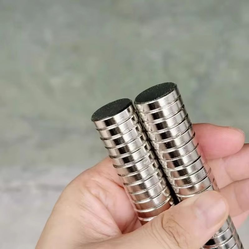 50pcs Super Strong Neodymium Disc Magnets Set for Crafts, DIY, and Organization