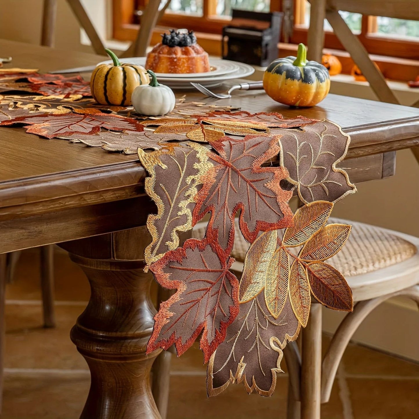 Autumn Maple Leaf Table Runner – Rustic Farmhouse Thanksgiving Table Decor