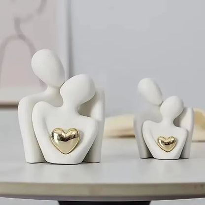 Romantic Couple Embrace Statue – Love Figurine Decor for Bedroom & Valentine's Gift