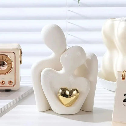 Romantic Couple Embrace Statue – Love Figurine Decor for Bedroom & Valentine's Gift