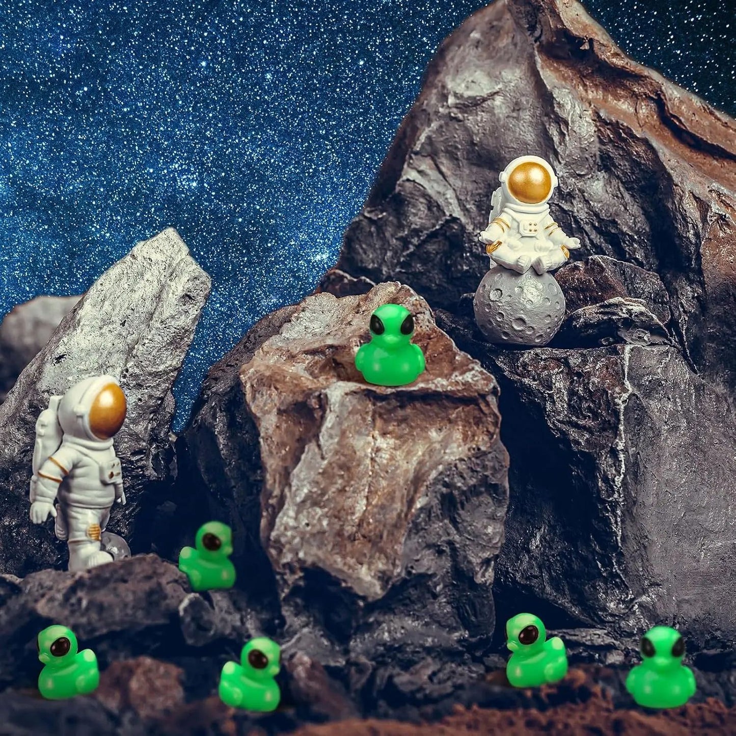 Mini Alien Duck Figurines Set for Fun Desk Decor