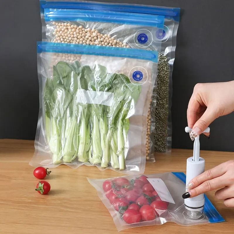 Reusable Vacuum Food Storage Bag Set – USB Electric Pump Sealing System – Eco-Friendly BPA-Free Zipper Bags for Sous Vid
