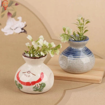 Chinese Style ceramic toothpick holder and cotton swab jar mini retro vase