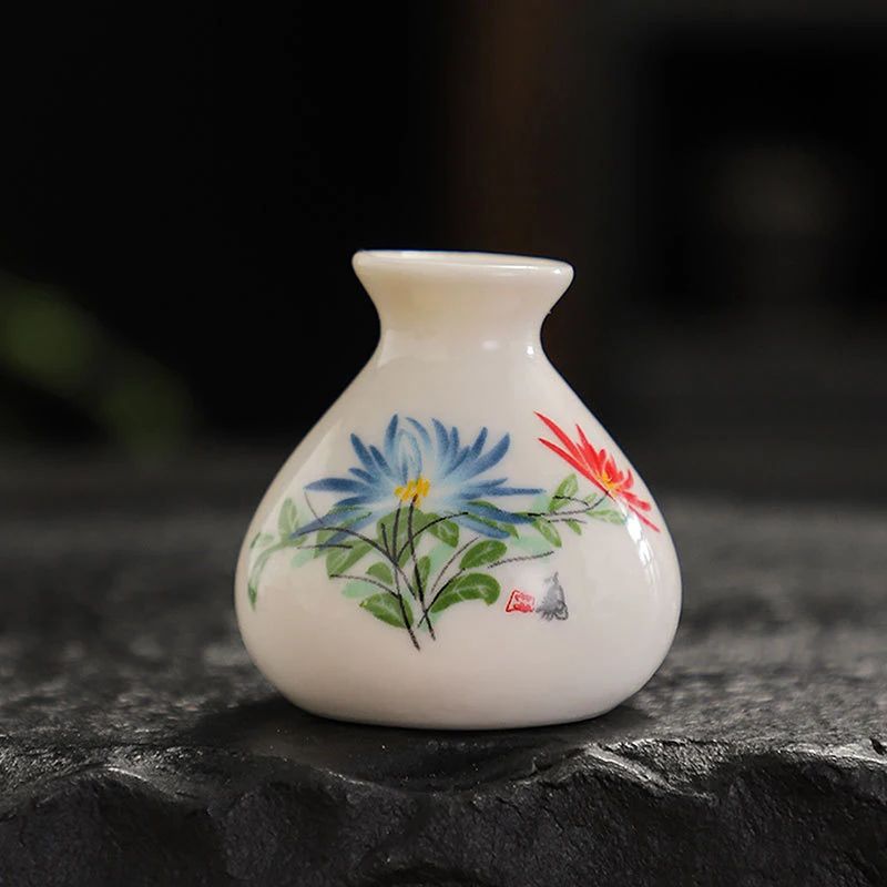 Chinese Style ceramic toothpick holder and cotton swab jar mini retro vase