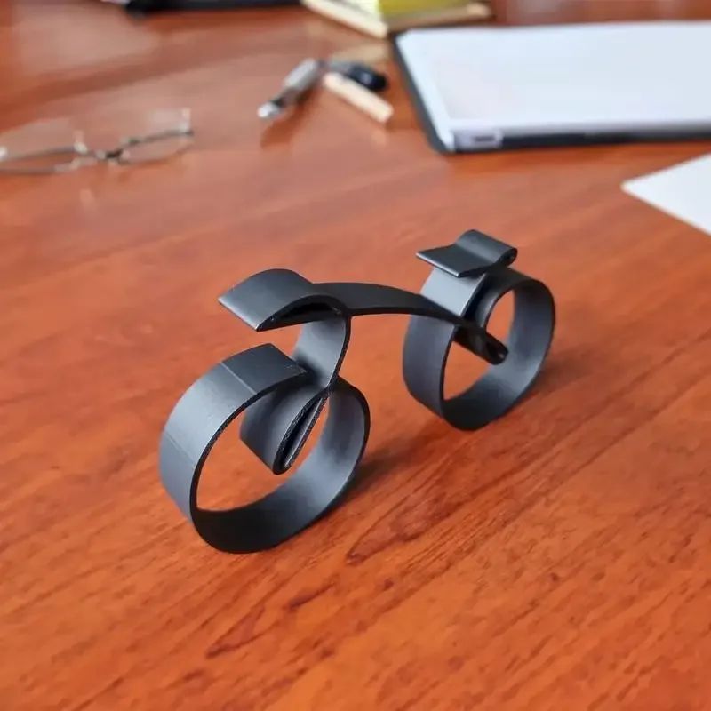 Minimalist Acrylic Bicycle Sculpture – Modern Desk Decor Ornament, Creative Office & Home Accent Gift