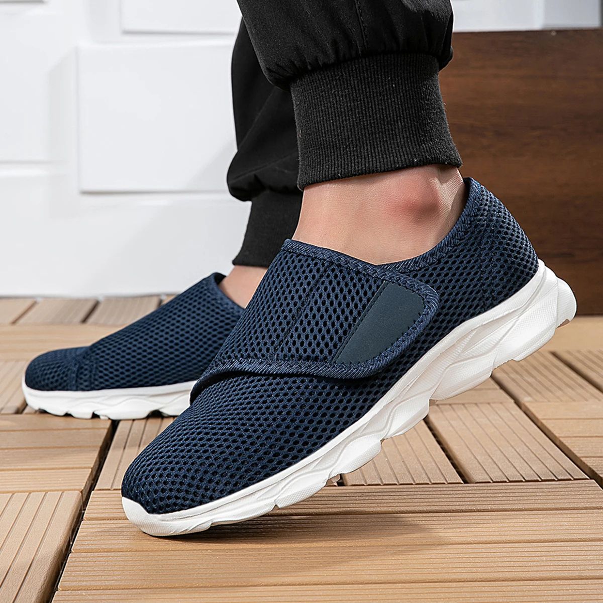Comfort Fit Orthopedic Walking Shoes for Wide and Swollen Feet