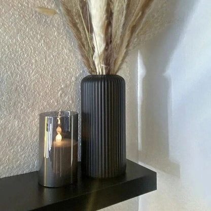 Striped Ceramic-Look Plastic Flower Vase – Minimalist Decorative Floral Display Vase