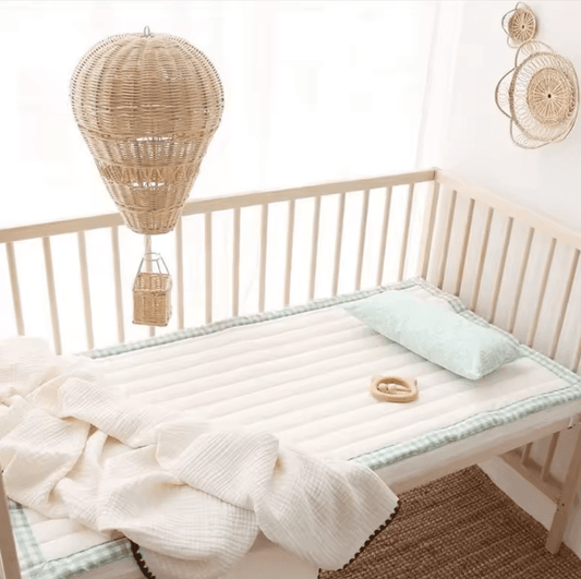 Handwoven Rattan Hot Air Balloon Wall Hanging – Boho Nursery Decor & Baby Photo Prop