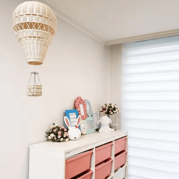 Handwoven Rattan Hot Air Balloon Wall Hanging – Boho Nursery Decor & Baby Photo Prop