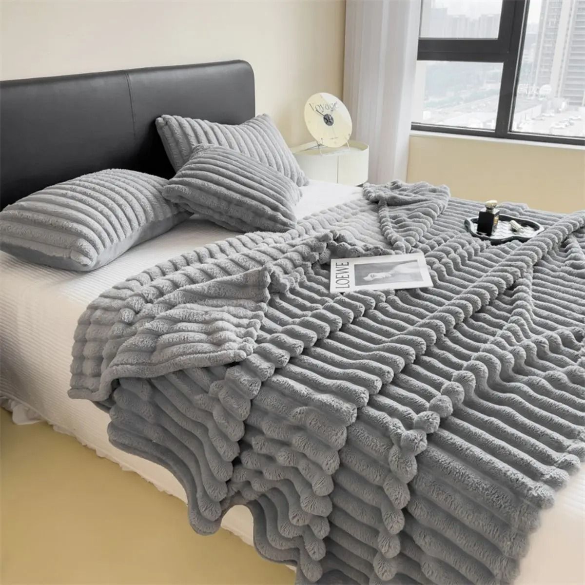 Thick Striped Multifunctional Blanket Soft Throw Bed Cover and Cozy Nap Blanket