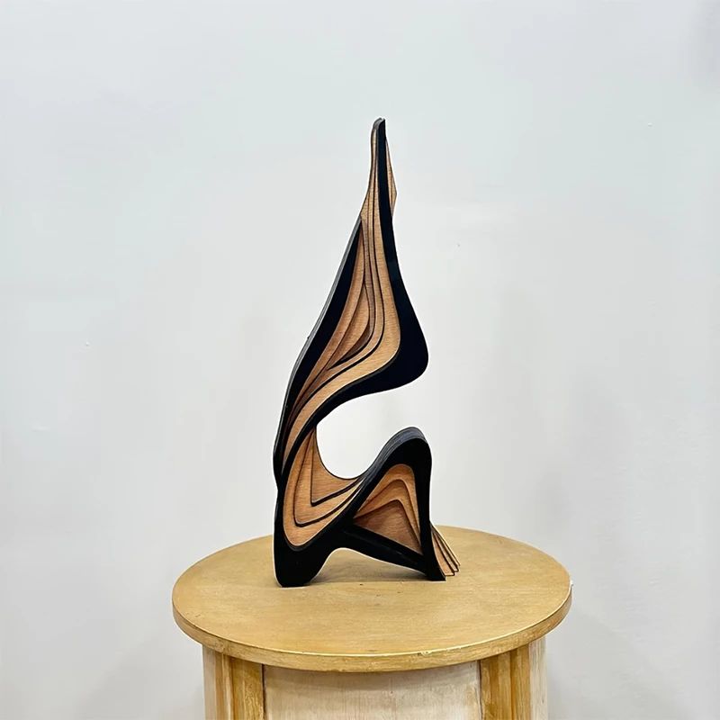 Abstract Wooden Curved Sculpture Decor – Modern Irregular Desktop & Bookshelf Ornament