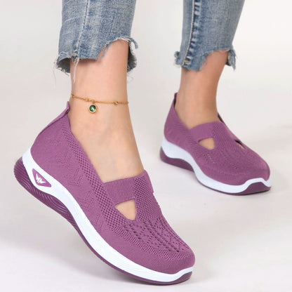 Breathable Lightweight Women's Sports Shoes for Everyday Comfort