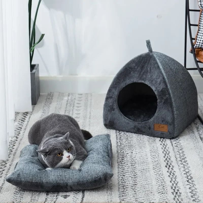 Closed Triangle Deep Sleep Cat Tent Cave