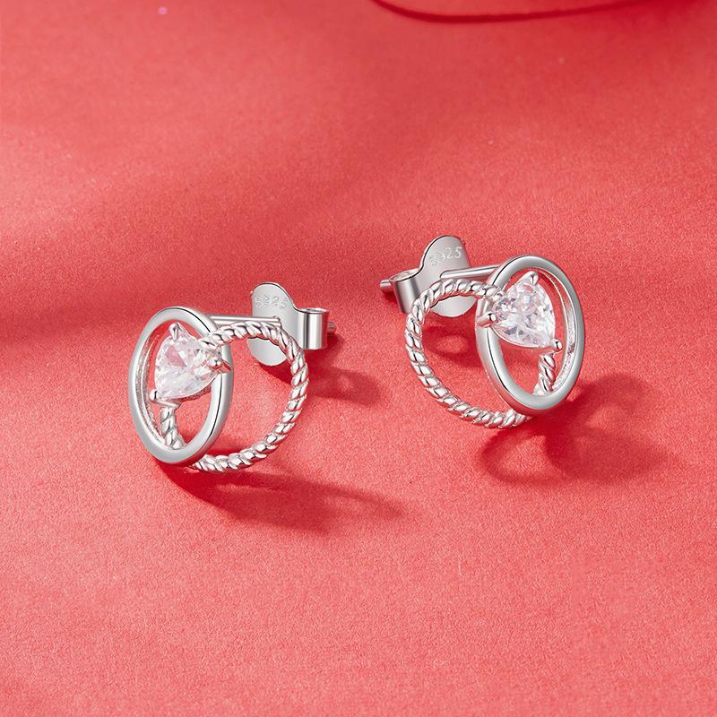 Heart Zircon Stud Earrings in 925 Sterling Silver with Platinum Plating