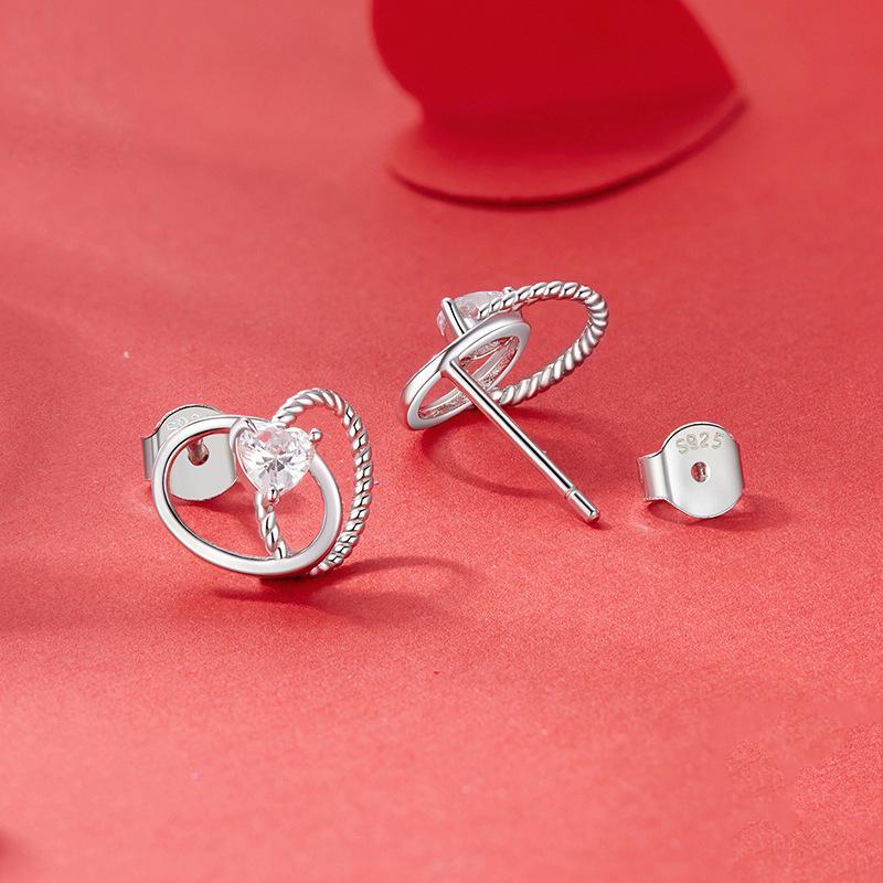 Heart Zircon Stud Earrings in 925 Sterling Silver with Platinum Plating