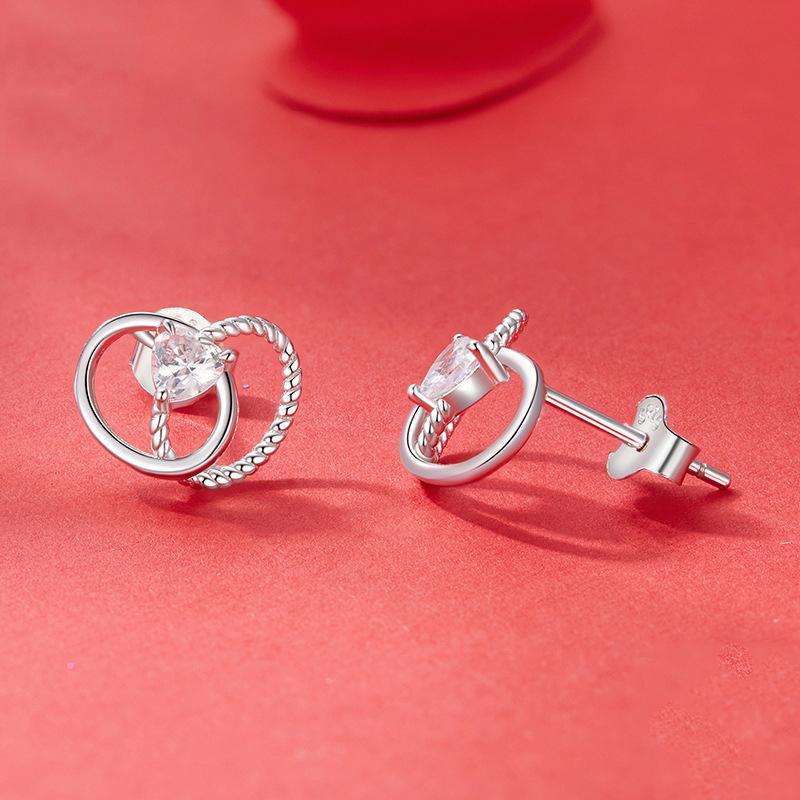 Heart Zircon Stud Earrings in 925 Sterling Silver with Platinum Plating