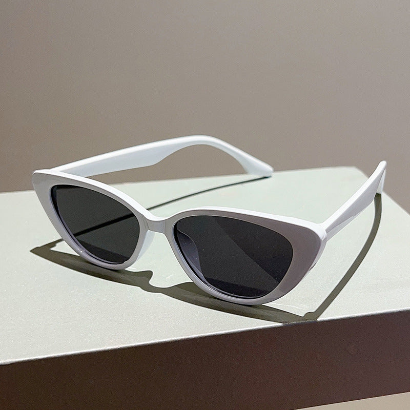 Luxe Leopard Cat Eye Sunglasses with Protection for Women