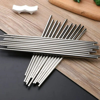 30-Piece Stainless Steel Chopsticks Set – 15 Pairs of Reusable Round Metal Cutlery for Japanese Sushi